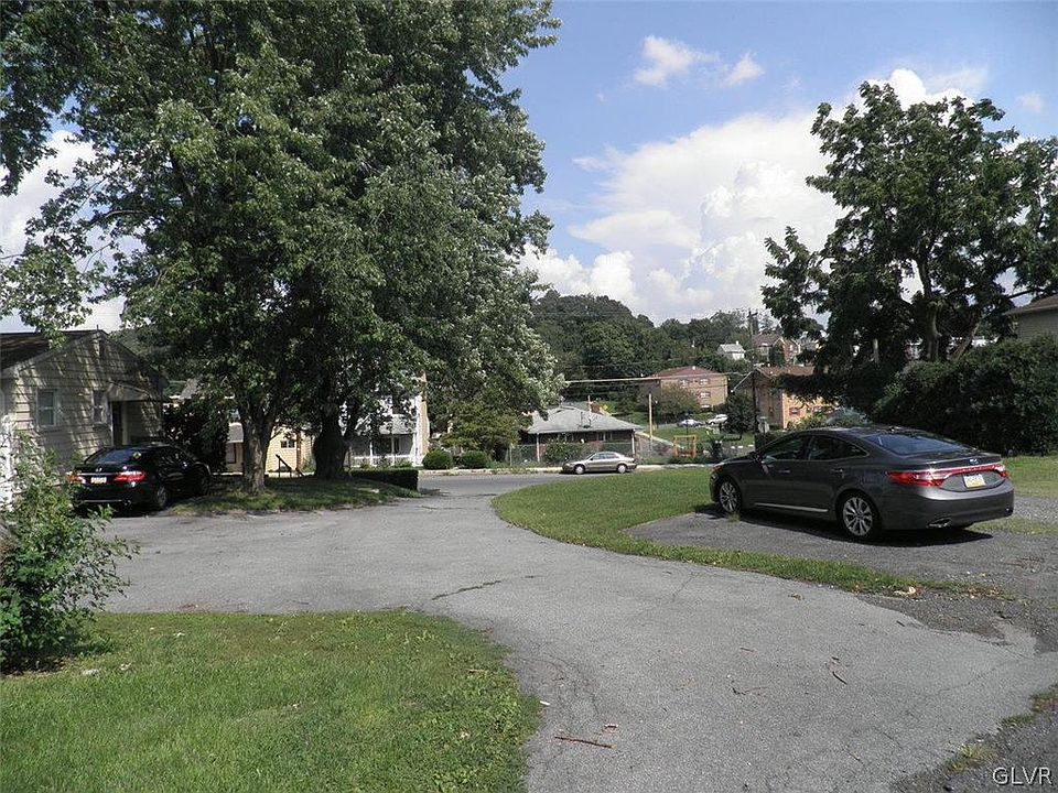 2nd image of 948-950 S Front St