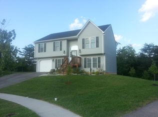 1122 Updike Rd SE, Roanoke, VA 24014