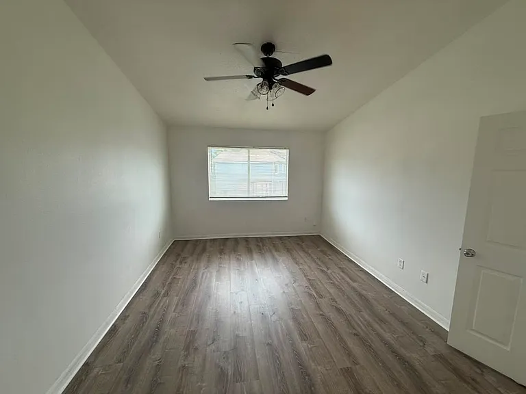 833 Caribbean Dr #A — Photo 13