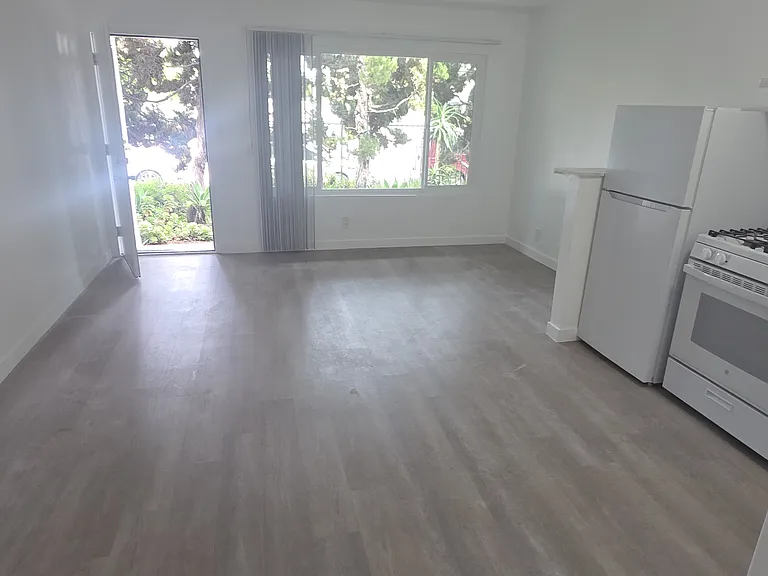 3829 Inglewood Blvd #3 — Photo 4