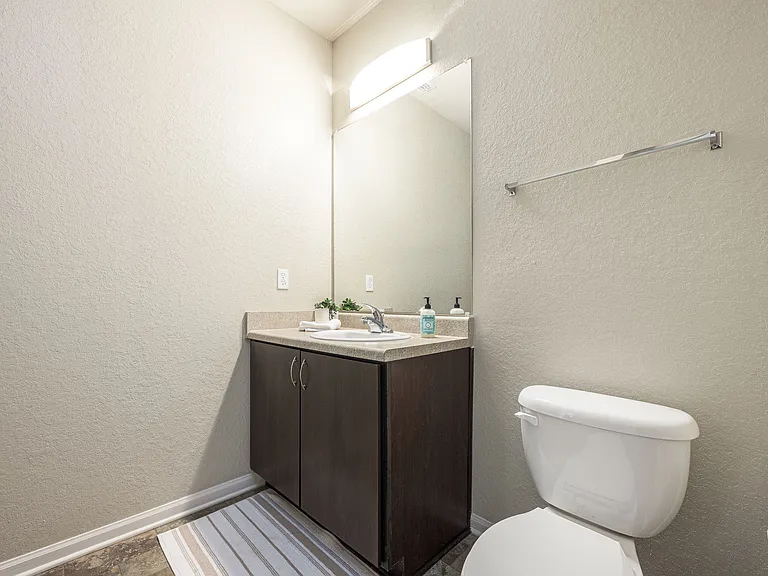 Spring Creek Apartments — Photo 36