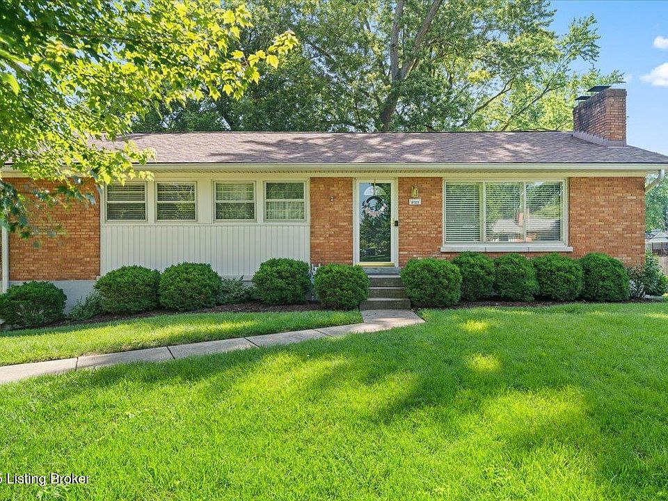 1st image of 9703 Holiday Dr