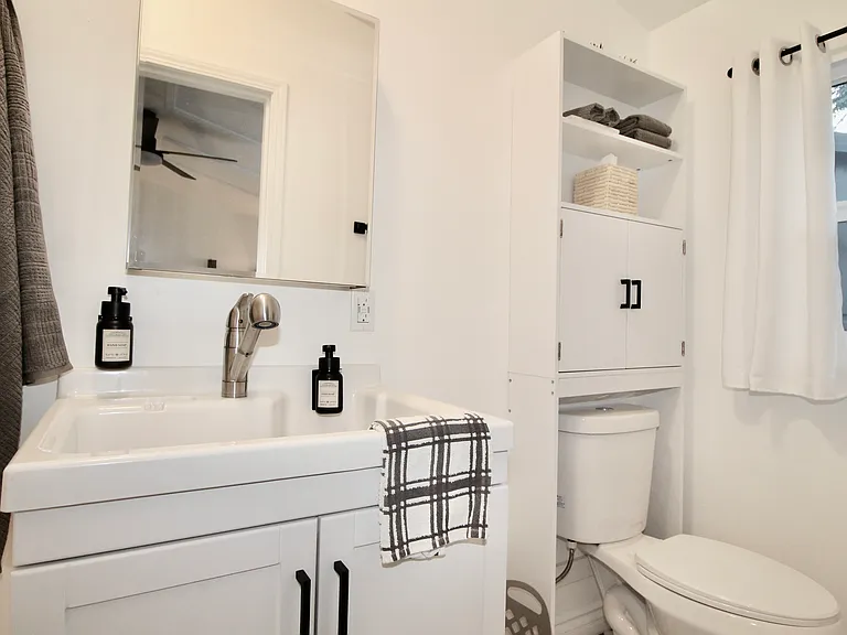 1034 N Beverly Glen Blvd #900 — Photo 6