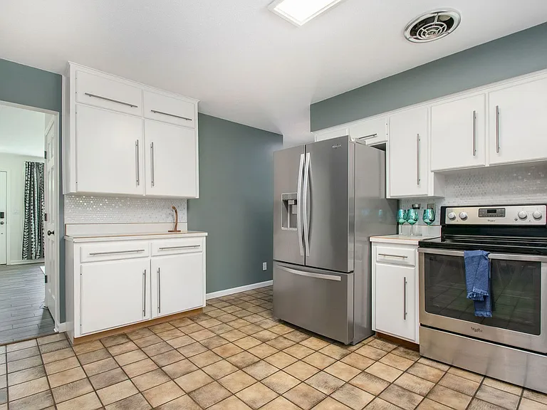 2601 Paulmar Ave — Photo 7