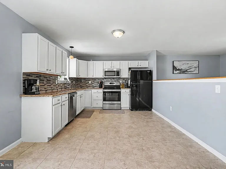 206 Pike Ct — Photo 4