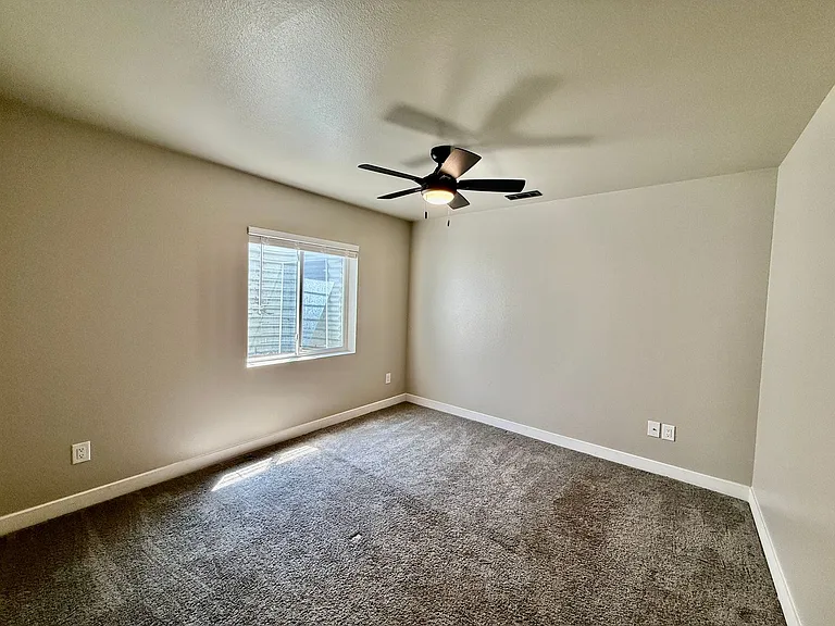 4631 Fencer Rd — Photo 16