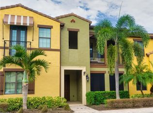 9054 Capistrano St N #40-2, Naples, FL 34113