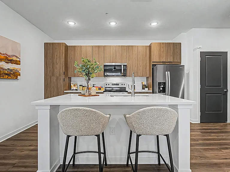 The Logan Luxury Apartments — Photo 22
