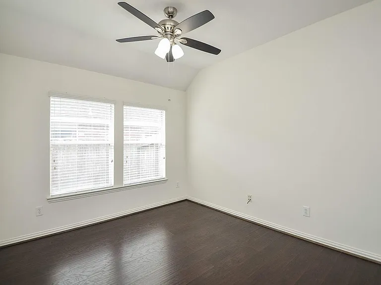7038 Cornflower Ln — Photo 18