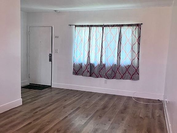 4th image of 1982 Magnolia Ave