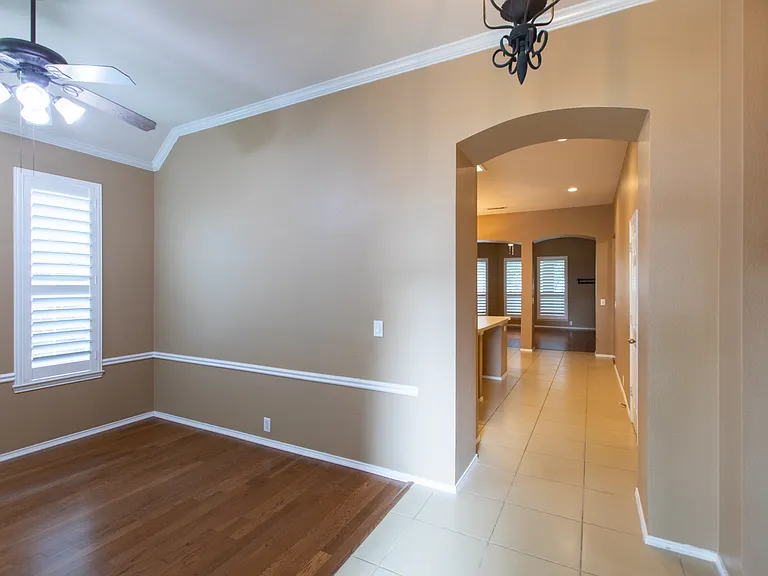 11259 Blackhawk Dr — Photo 2
