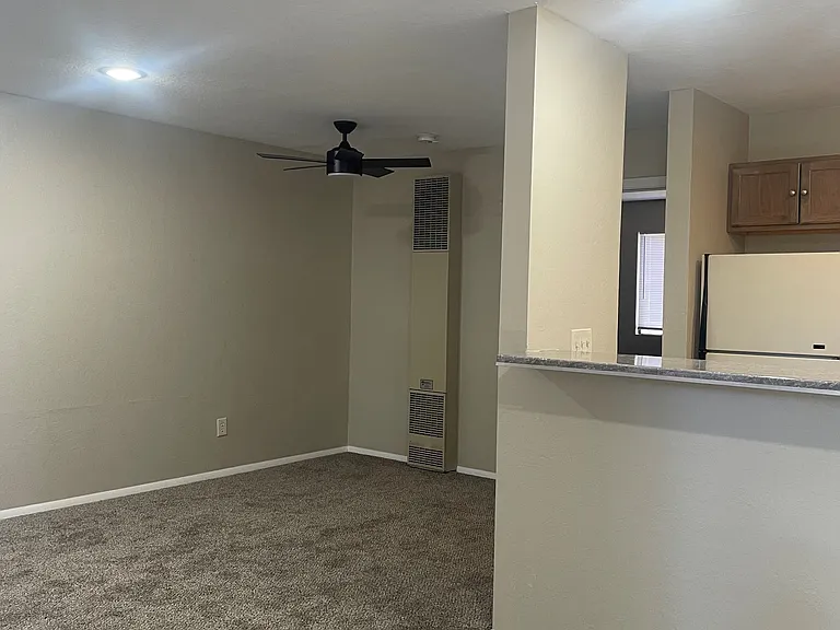 490 Highland Ave #10 — Photo 5