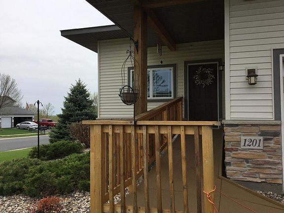 2nd image of 1201 Vernon Dr