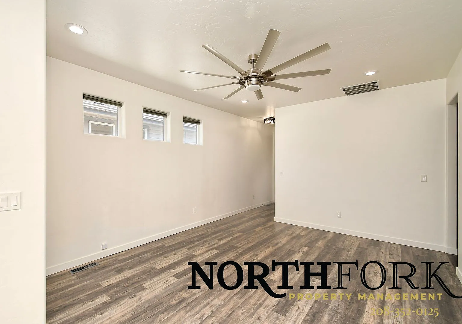 Easy living, low maintenance - Move-in credit for leases by 9/25 — Photo 3