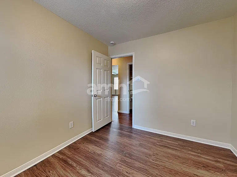 5602 Darby Square Trl — Photo 20
