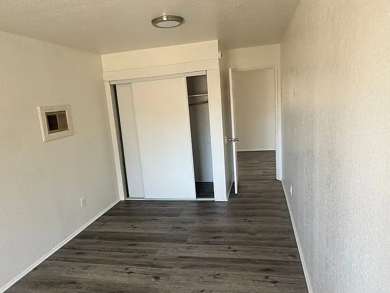 2160 5th Ln — Photo 15