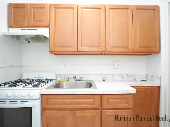 1751 67th Street image 8 of 16