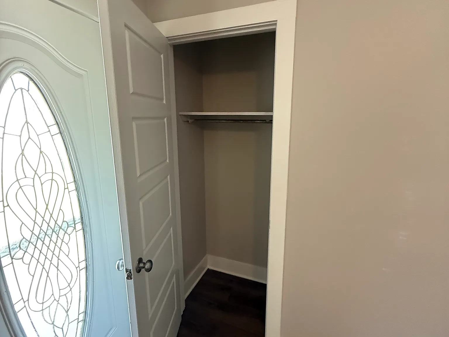 3 bed, 1000 sqft, $1,900 — Photo 3