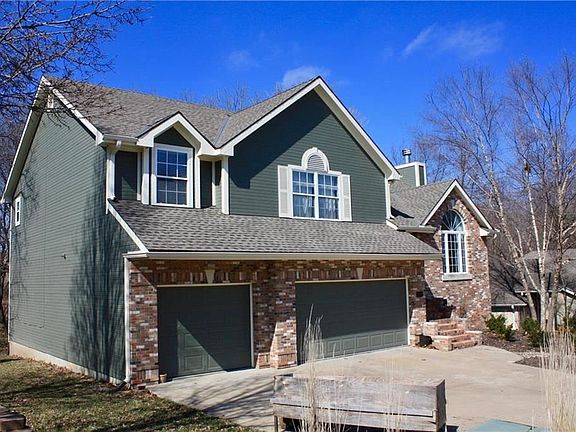 3rd image of 3306 W Devonshire Dr
