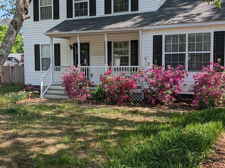 143 Sunny Dr — Photo 3