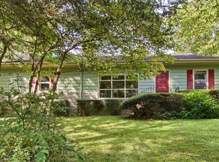 2201 Harden Cir, Hendersonville, NC 28739