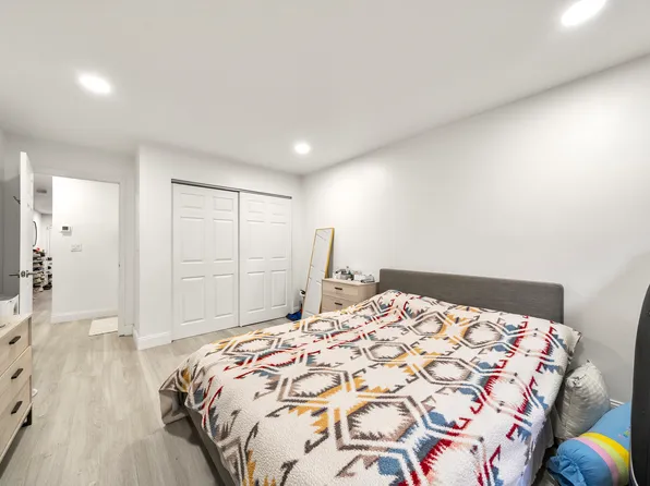 1420 Westgate Drive image 8 of 19