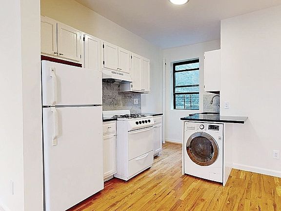 3rd image of 285 W 147th St #5R