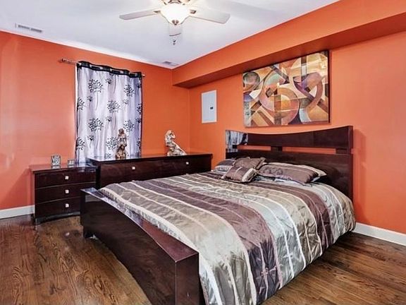 5th image of 1937 W Race Ave #2