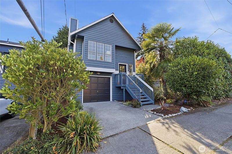 2nd image of 907 NW 83rd Street