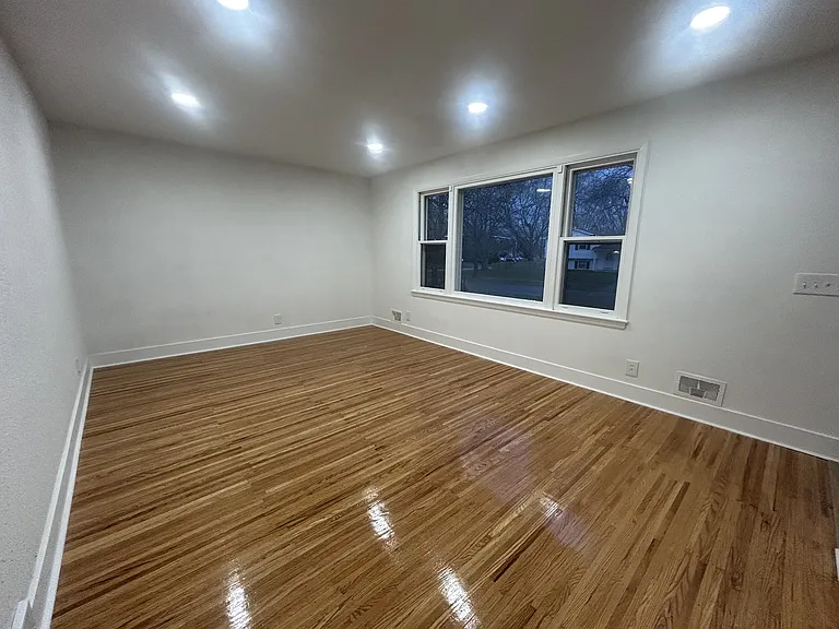 149 Brookdale Park — Photo 6