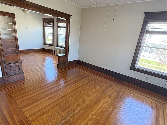 3rd image of 356 Springfield St #1