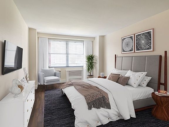 3rd image of 10460 Queens Blvd APT 16T