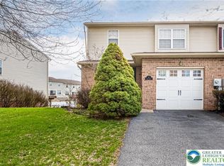 4 Olde Penn Dr, Easton, PA