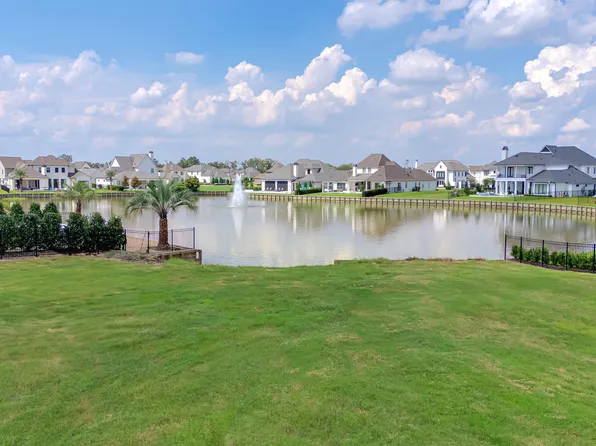 1749 Tiger Crossing Dr, Baton Rouge, LA 70810