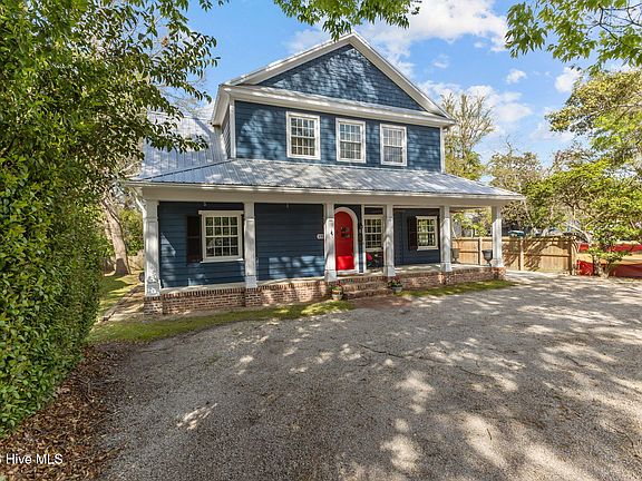 3rd image of 1326 Fort Bragg Road