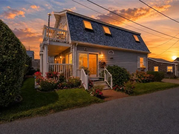 13 Lane Five, Narragansett, RI 02882