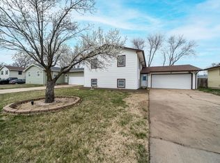 2520 W Crawford Ave, Wichita, KS 67217