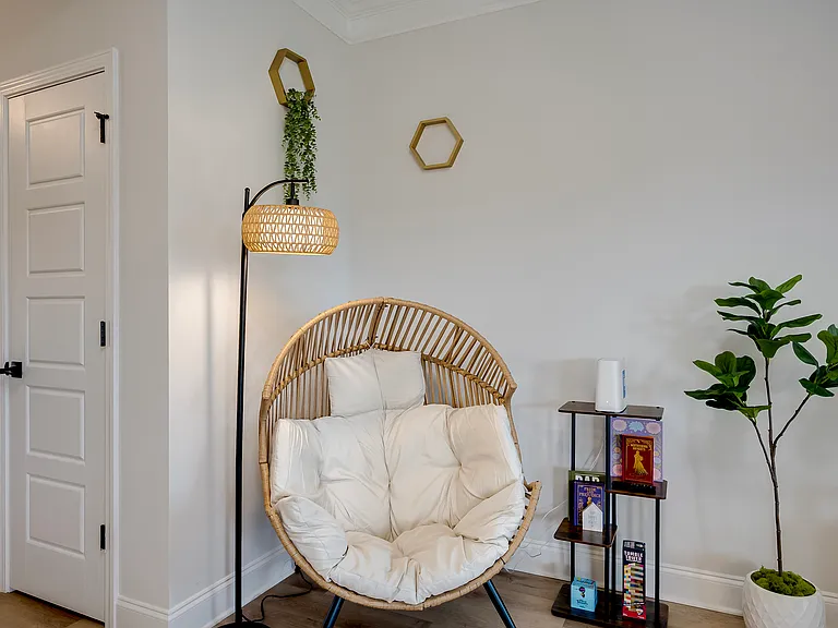 4061 Cottingham Way — Photo 18