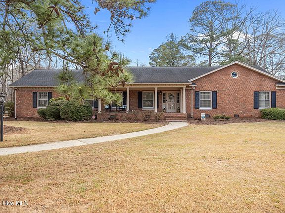 5th image of 211 Churchill Drive