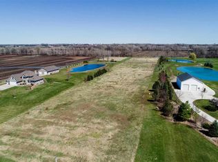 Green Meadow Rd, Oshkosh, WI 54904