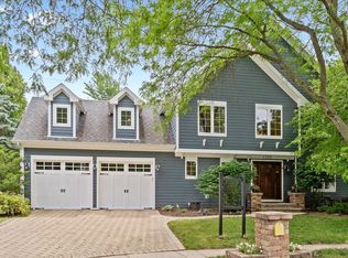 1722 Drake Ct, Naperville, IL