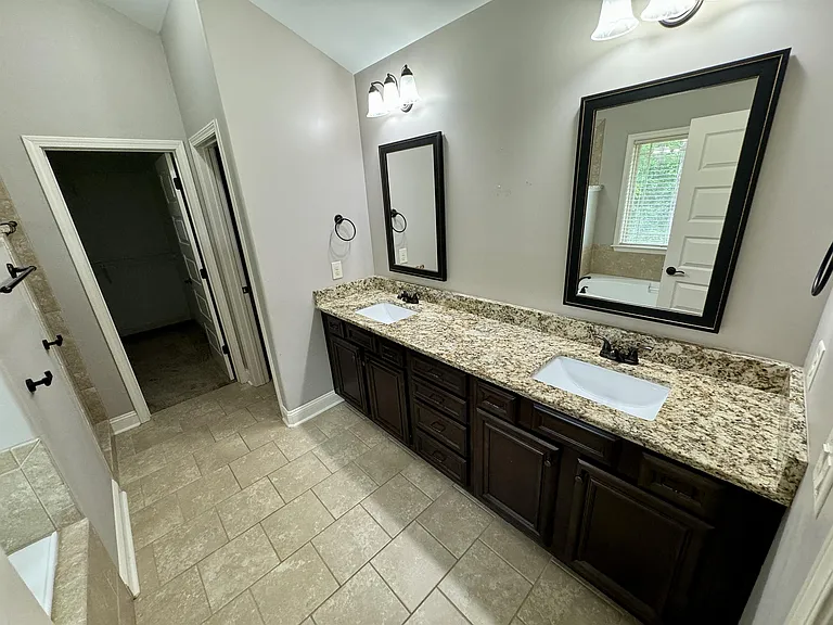 139 Fishers Mill Dr — Photo 36