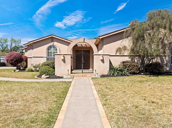 1405 Mary Lee Ln, Longview, TX 75601