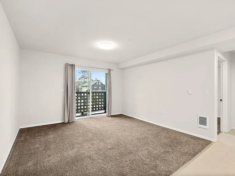 7843 Pacific Ave — Photo 12
