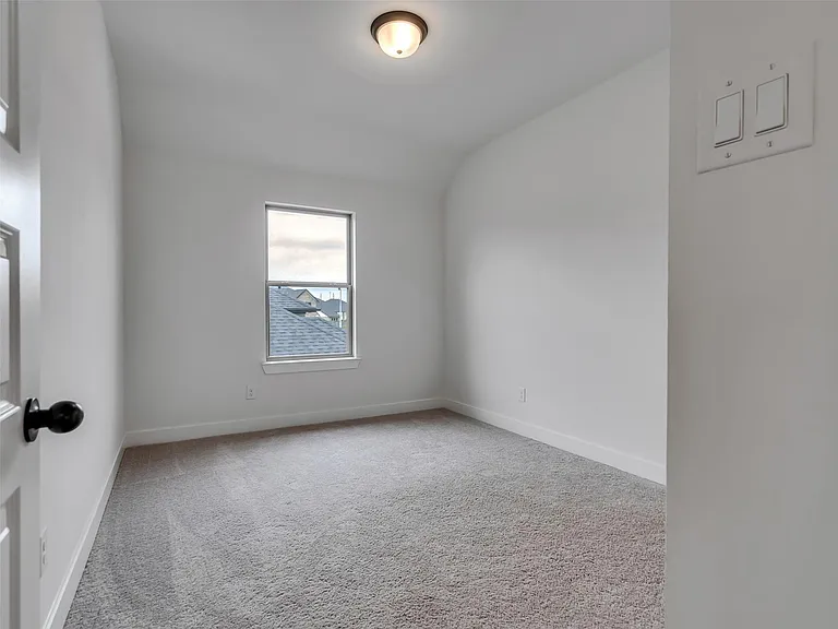 31422 Weathered Cabin Ct — Photo 32