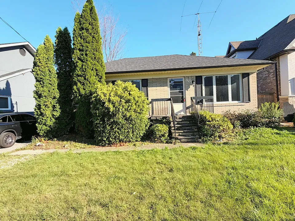 481 Hounslow Ave