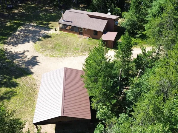 N7599 11th Ave, New Lisbon, WI 53950