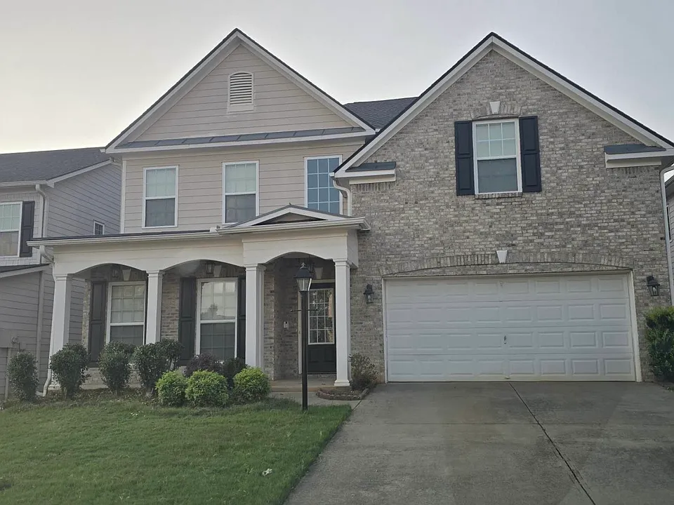 5899 Rue Chase Way