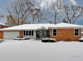 1818 Weeg Way, Park Ridge, IL 60068