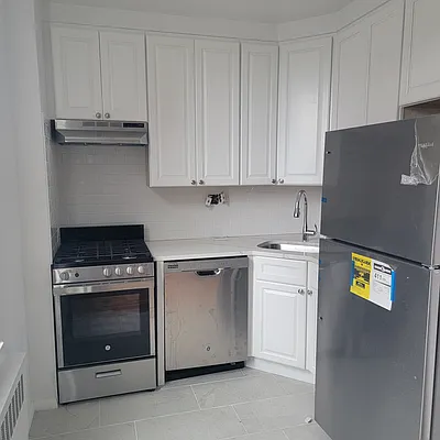 Rented by ONE Manhattan Real Estate | media 13